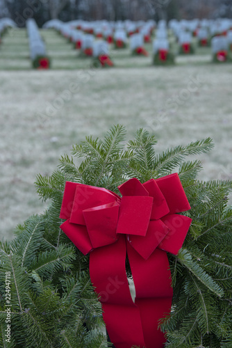 Wreaths placed on veteran graves