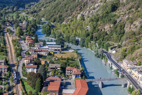 Quadro em tela View from the Bard fort of the medieval village and the Dora Baltea river