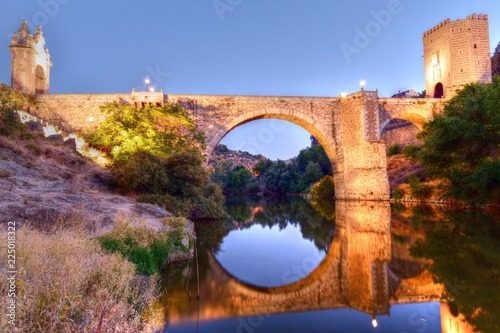 The Puerta de Alcantara on a bridge over the River Tagus, Toledo, Castilla-La-Mancha, Spain