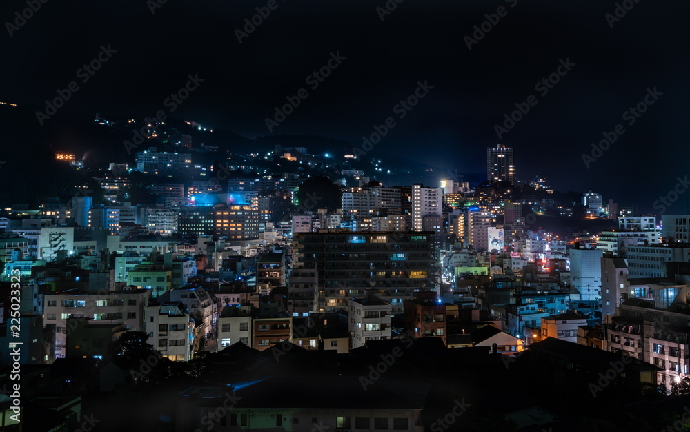 観光地の熱海の夜景