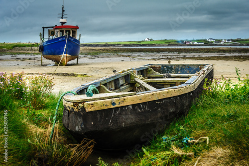 curragh on beach photo