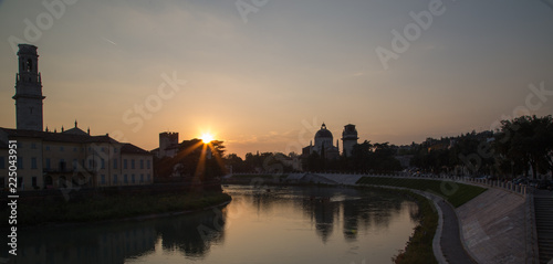 Verona, tramonto sull'Adige © Gianfranco Bella