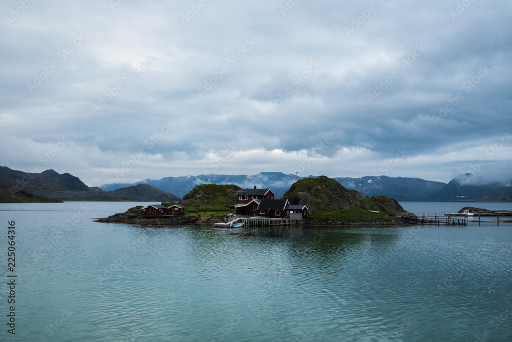 Norwegische  Insel idylle kurz vor dem Nordkapp