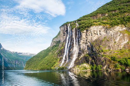 Sieben Schwestern im Geiranger Fjord photo