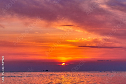 Idyllic sunset ocean bay view © Alexey Pelikh