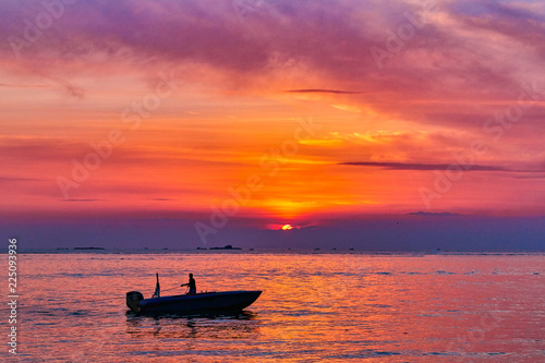 Idyllic sunset ocean bay view © Alexey Pelikh