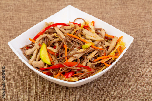 Soba noodle with chicken and vegeetables