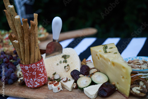 Quadro su tela Table Food Lunch Variety Outdoors Party Decoration