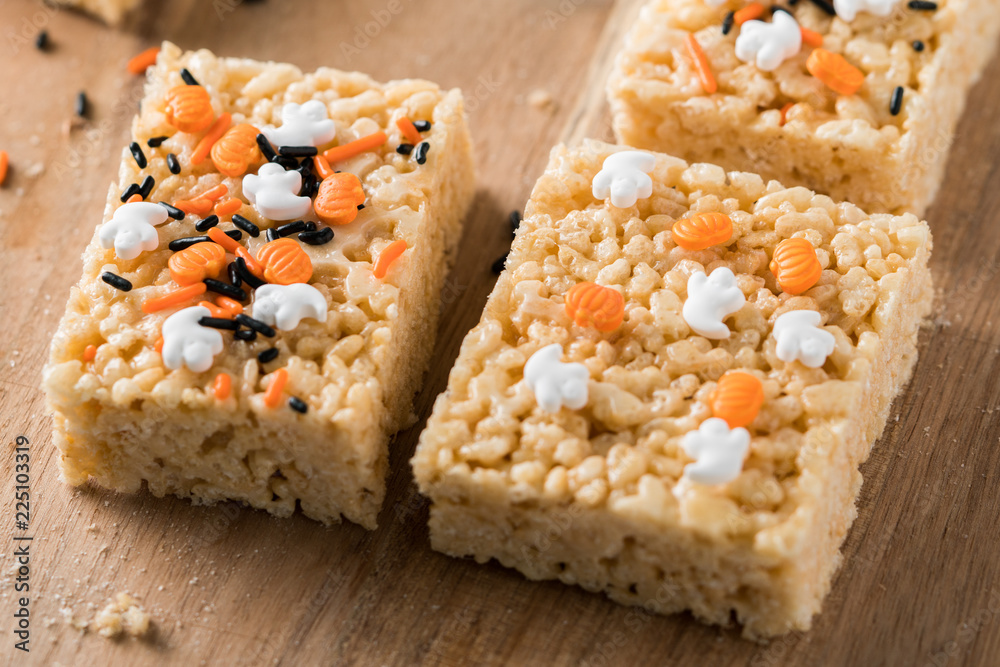 Halloween sprinkles rice crispy treats Halloween sprinkles rice crispy treats