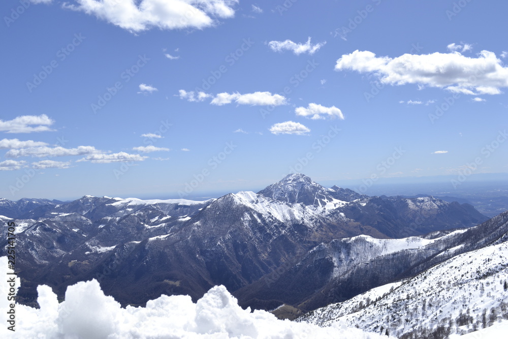 Fototapeta premium alta montagna, trail