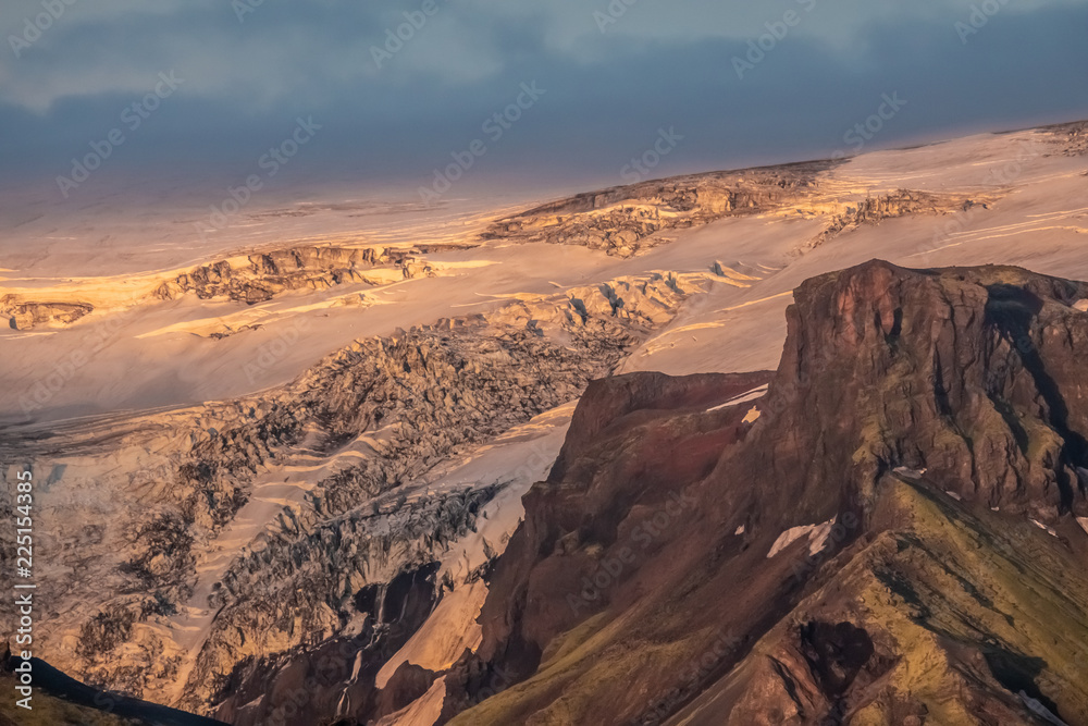 Fototapeta premium View of the Myrdalsjokull glacier , covering the active volcano Katla, Thorsmork, Highlands at the southern end of the famous Laugavegur hiking trail.
