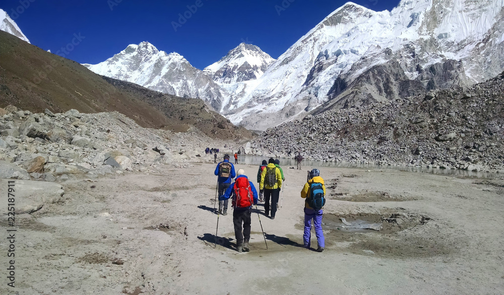 Fototapeta premium Everest. The way to the first base camp.