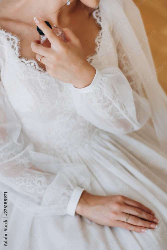 bride keeps perfume. Morning Bride bride keeps perfume. Morning Bride