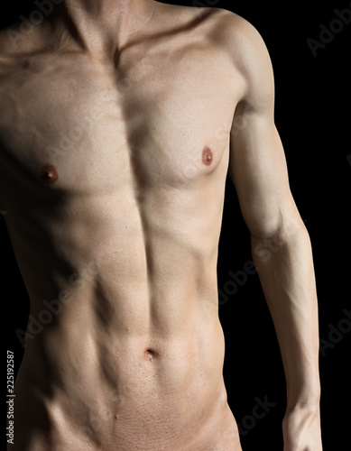 Nackter trainierter männlicher Oberkörper