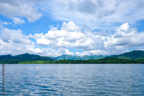 The atmosphere in the dam is clear sky, clear water, mountains hundreds of green trees. Recommend to relax during the holidays,Khao Laem Dam Top Tourist Destinations in Thailand