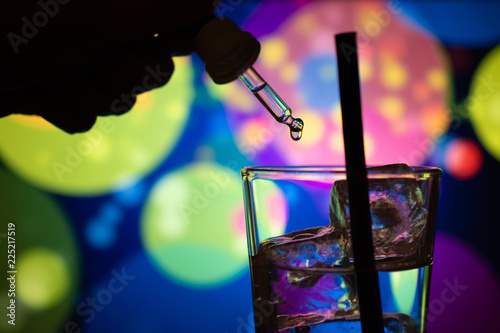 Knockout-Tropfen Gift und Droge