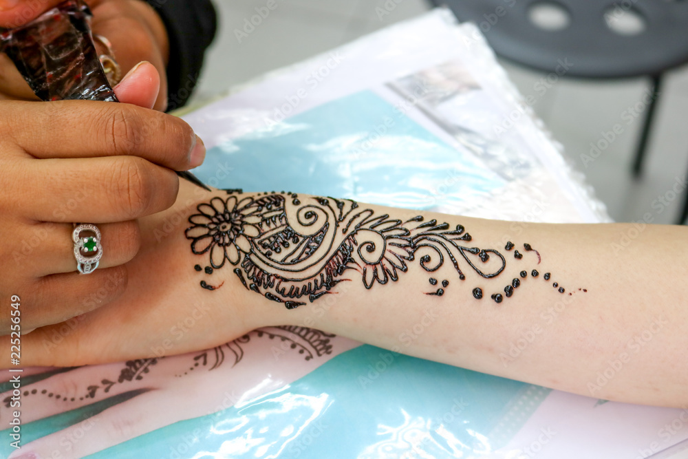 Obraz premium ヘナタトゥー