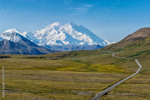 Mount Denali ( McKinley ) and the Kantishna road, Alaska