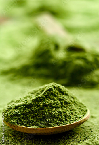 Green detox superfood powder