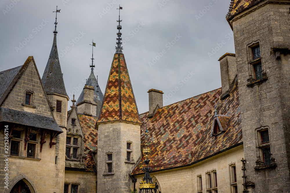 Obraz premium Le Château de La Rochepot