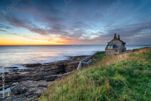 Fotografie Dawn at Howick in Northumberland