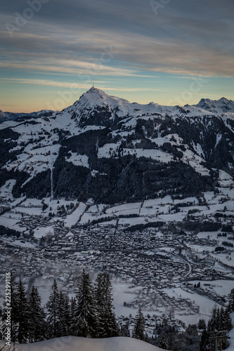 Kitzbühel im Winter beim Sonnenaufgang photo