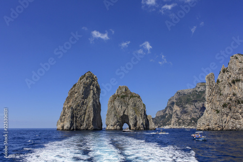 Faraglioni skały miłości na Capri 