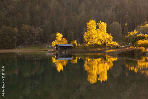 Hintersteiner See am Wilden Kaiser, Österreich photo