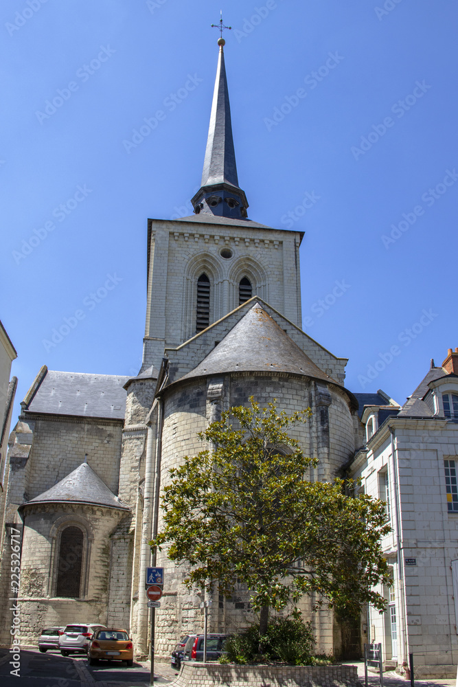 Saumur. Dos de l'église Notre-Dame de Nantilly. Maine et Loire. Pays de Loire