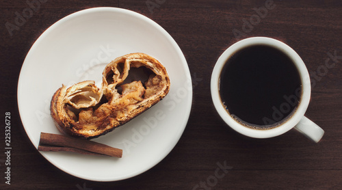 Billede på lærred Breakfast with pie and a cup of coffee