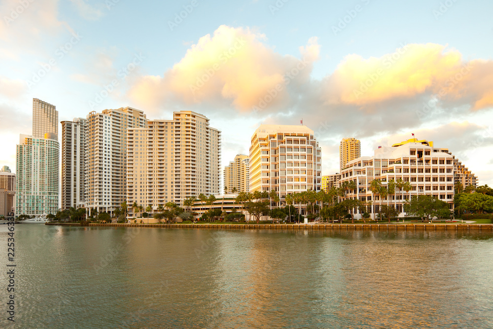 Fototapeta premium Brickell Key, Miami, Florida, USA