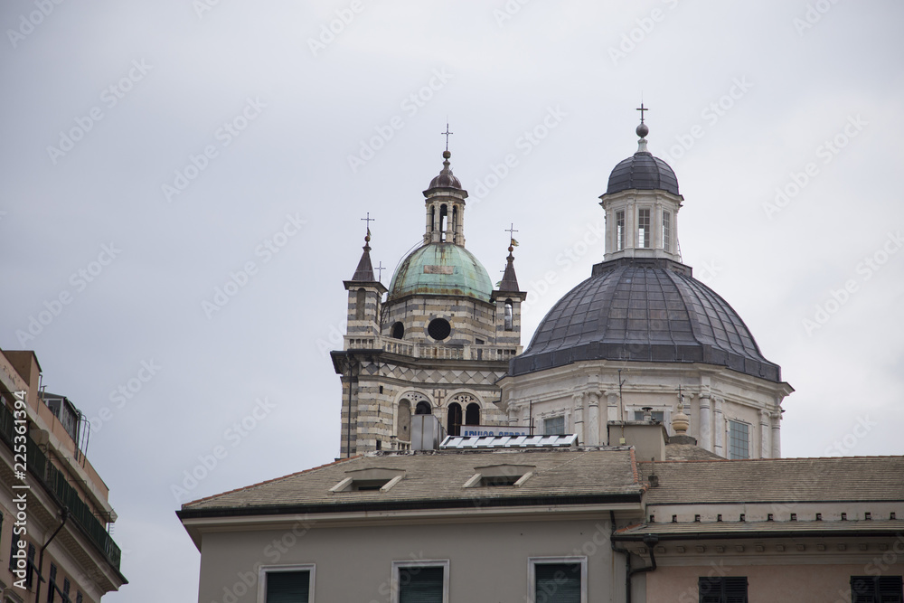 image with detail of the tower of the Cathedral of San Lorenzo in Genoa