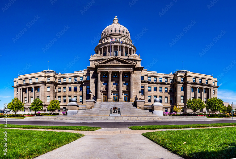 An image of the Idaho State Captial as seen in a panoramic view.