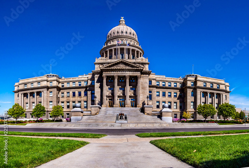 An image of the Idaho State Captial as seen in a panoramic view.
