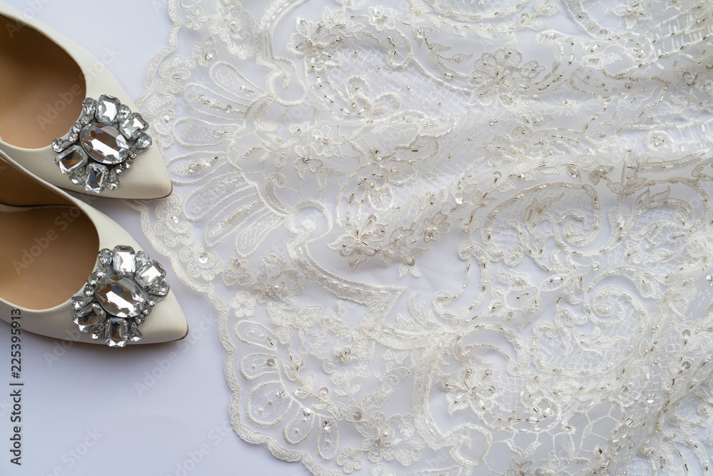Obraz premium Wedding dress and shoes