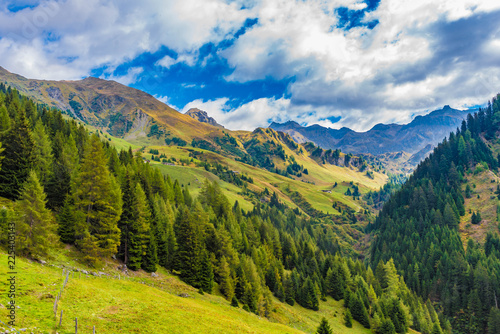Berglandschaft im Navistal Tirol photo