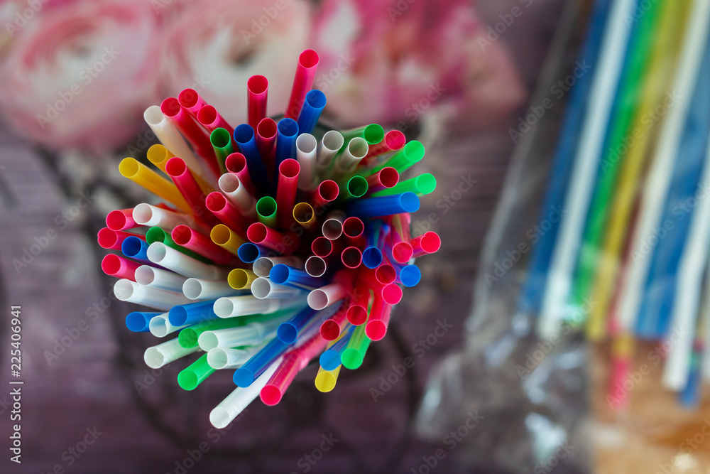 Obraz premium drinking straws on the table