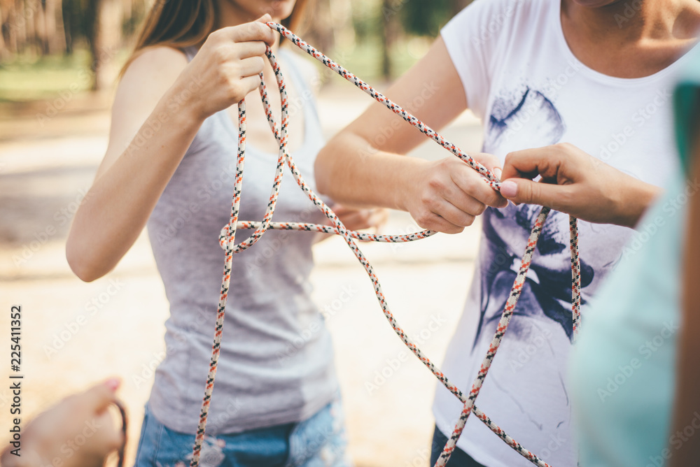 easiest knot to untie