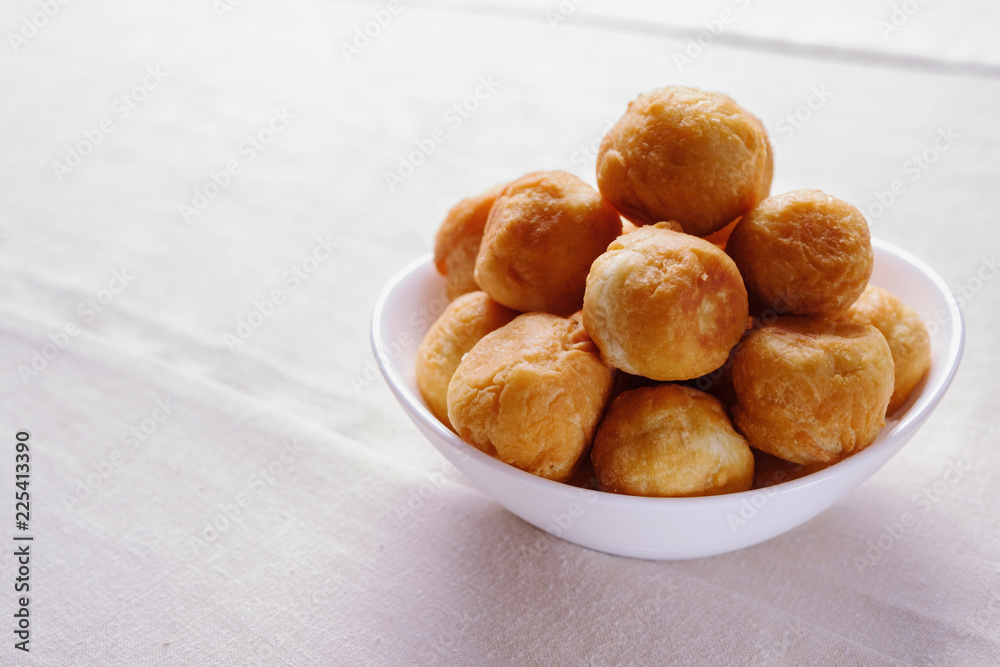 Traditional Asian dish. Mongolian, Kalmyk, Buryat, Kazakh pastries. Fried dough. Kalmyk, Cuisine, nomadic peoples Traditional Asian dish. Mongolian, Kalmyk, Buryat, Kazakh pastries. Fried dough. Kalmyk, Cuisine, nomadic peoples