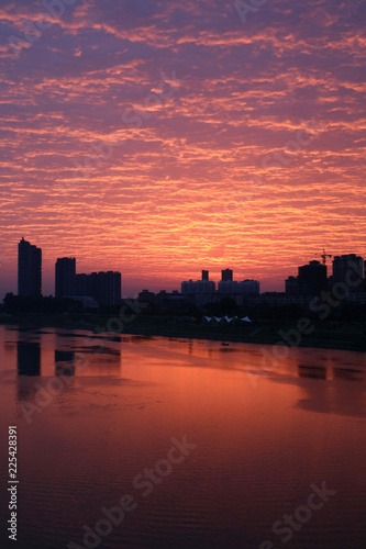 Chinese inland river sunrise scenery © 一平 龚