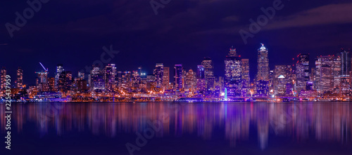 Canvas Print Seattle city scape at night with reflection lake,Seattle,Washington,USA