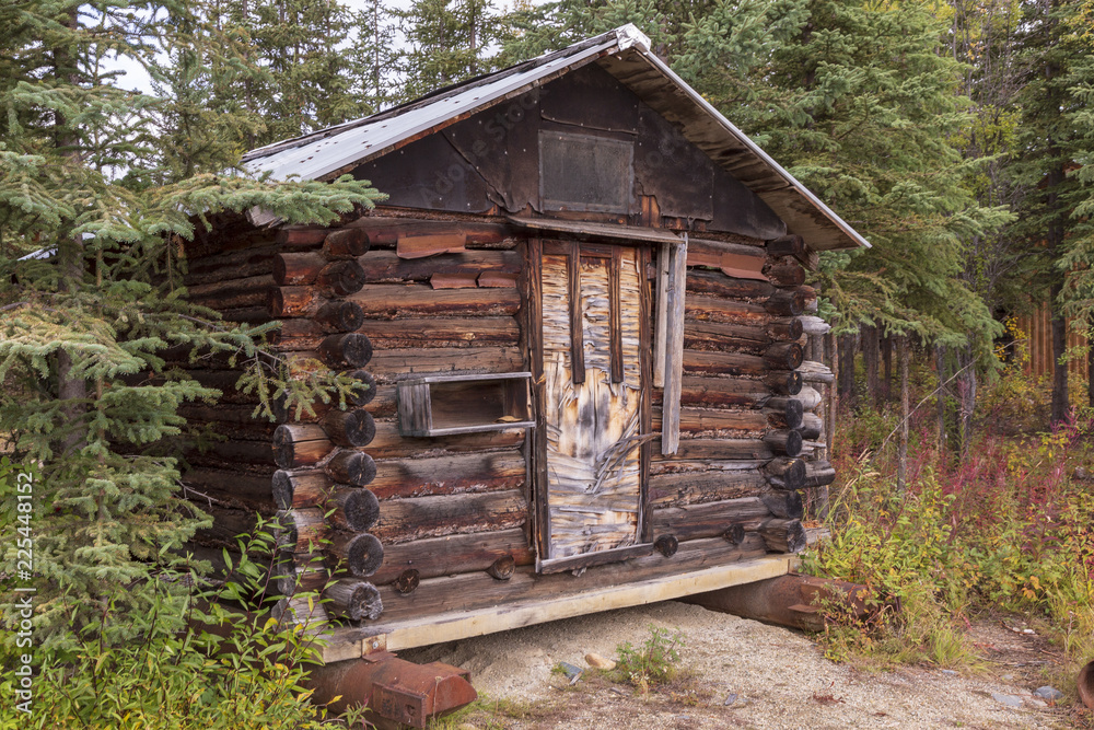 August 31, 2018 Chicken Alaska Old abandoned cabin, in old mining city of Chicken Alaska