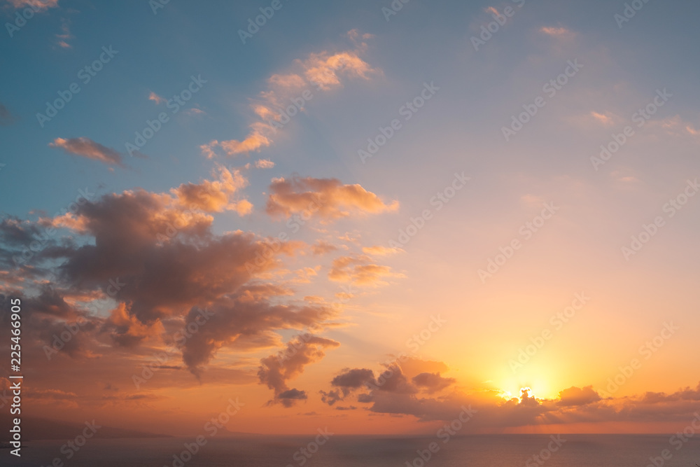 sunset sky horizon over ocean - scenic sky over water 