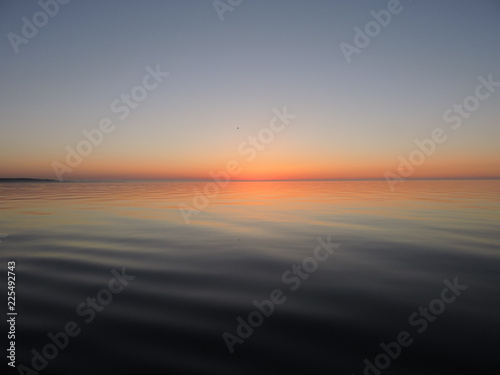 Sonnenaufgang am Meer © mirko