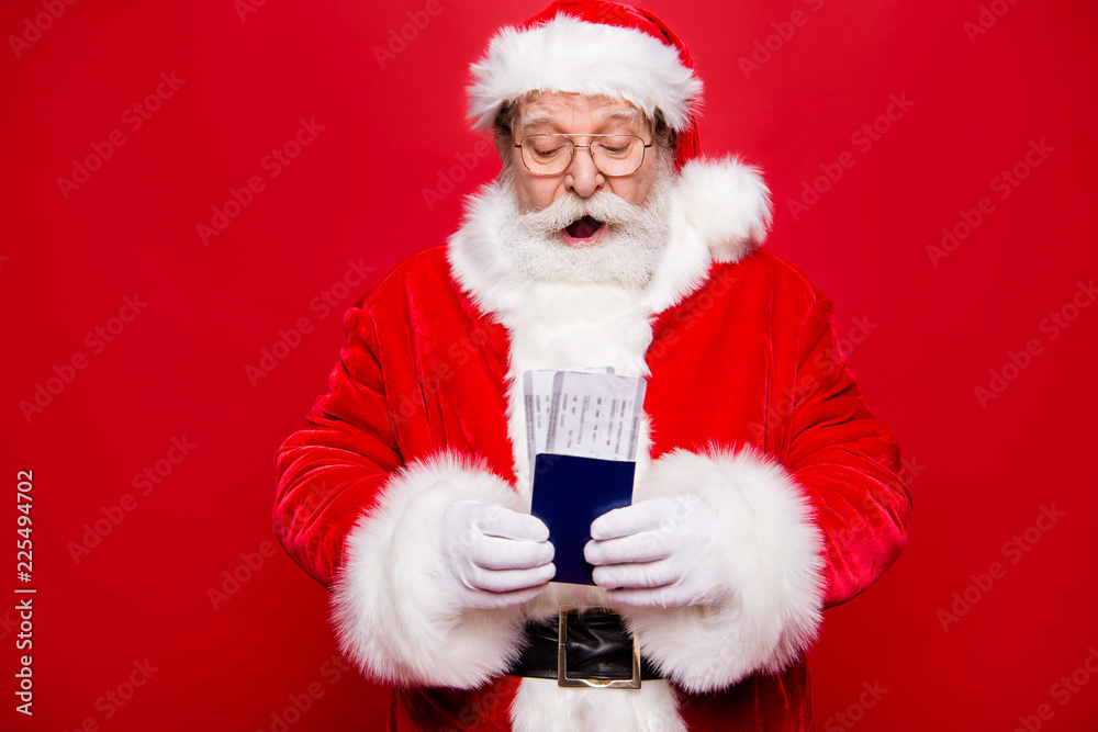 Naklejka premium Free december noel time on journey travel! Finally check-in depa