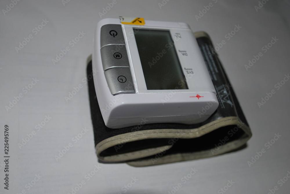 Fototapeta premium Measure wrist pressure