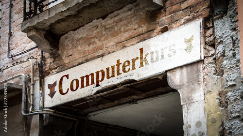 Schild 383 - Computerkurs photo