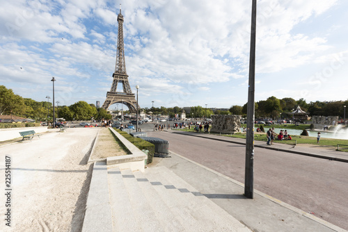 the eiffel tower