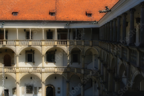 Renesansowe budowle na Śląsku, Arkady renesansowego zamku piastowskiego w Brzegu