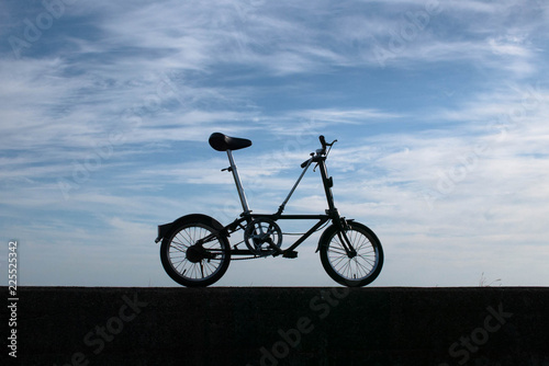 自転車 © hoshi